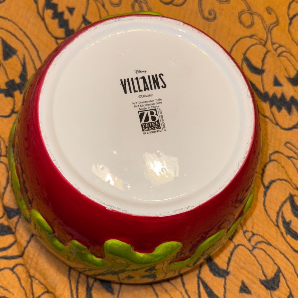 Disney Villains Red and Green Candy Bowl - Picture 8 of 8
